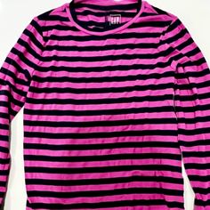 New Never Worn Smoke Free And Pet Free Home Gorgeous Bright Long Sleeve Lightweight Shirt Bright Fuchsia And Black Stripes Are Eye Catching And Extremely Trendy Crewneck Neckline Features Both Colored Stripes, Making It Modern, Cool, And Fun Can Go From Day To Night, Dressed Up Or Down Goes Great With Jeans, Black Pants, Heels, Flats, Etc. Great Fit! Fits True To Size! Hard To Find Combo! Pink And Black Shirt, Scene Clothes, Outfits With Striped Shirts, Ghoulia Yelps, Scene Shirt, Black Striped Shirt, Oversized Long Sleeve Shirt, Trendy Crewneck, Pink Long Sleeve Shirt