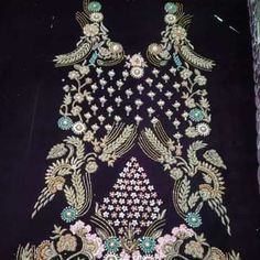 Pakistani Embroidery, Handmade Suit, Bridal Jewelry Sets Brides, Flower Machine Embroidery Designs, Birds Embroidery Designs, Velvet Dress Designs, American Diamond Jewellery, Hand Beaded Embroidery, Beadwork Embroidery