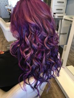 Rose Gold Hair With Purple Highlights, Auburn And Purple Hair Highlights, Purple And Caramel Highlights, Trending Fall Hair Color 2023, Purple Ombre Hair Color, Rock And Roll Hair, Purple Hair Color Ombre, Brunette Hair Color With Highlights, Exotic Hair Color