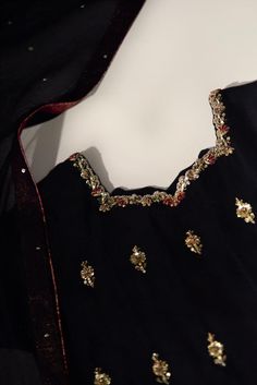 Pakistani Dress Design Ideas, Velvet Dress Designs, Neck Designs For Suits, Black Pure, Dress Idea, Pakistani Fashion Party Wear, Beautiful Pakistani Dresses, Set Designs, Simple Pakistani Dresses