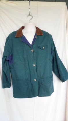 DENIM HUNTING JACKET. IT'S REVERABLE GREEN ON ONE SIDE BLUE ON THE OTHER. SIZE IS MEDIUM. IT IS A GREAT COAT WITH BONE LOOKING BUTTONS. BEAUTIFUL SHAPE.SEE THE PICTURES. THERE IS NO TAG ON THIS IT MEASURES OUT TO BE A MEDIUM. BUT CHECK THE MEASUREMENTS TO SEE IF THIS IS YOUR SIZE. MEASUREMENTS: 24 INCHES PIT TO PIT 29 INCHES LENGTH 21 INCHES ARM LENGTH SEE PICS OF SHOULDER AREA 62A Green Denim Jacket, Hunting Jacket, Great Coat, Canvas Jacket, Hunting Jackets, Green And Blue, Green Jacket, Blue Shirt, Shirt Jacket