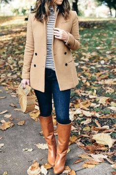 Pretty Winter Outfits, Camel Blazer, Fall Fashion Coats, Simple Fall Outfits, Adidas Outfit, Outfit Trends, Cute Fall Outfits, Fall Street Style, Fall Fashion Trends