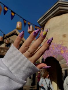 Mother Gothel Nails, The Princess And The Frog Nails, Cinderella Nail Ideas, Disney Nails Rapunzel, Tangled Nails Ideas, Repunzle Nail Ideas, Tangled Nail Designs, Rapunzel Nail Designs