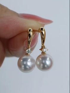 Gold Earring Design New, Gold Drop Pearl Earrings, Elegant Diamond Jewelry, Classy Pearl Earrings, Pearl Tops Earrings, Gold Pearl Earrings Studs, Pearl Earing Designs, Gold Pearl Earrings Designs, Pretty Jewellery Earrings