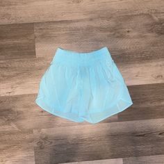 Lulu Shorts, Shorts Lululemon, Cyan Blue, Shorts Athletic, Athletic Shorts, Low Rise, Lululemon Athletica, Color Blue, Size 4