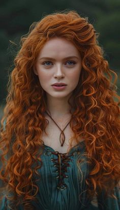 Irish Ginger Hair, Female Curly Hairstyles, Irish Red Hair, Merida Cosplay, Irish Beauty, Natural Red Hair, Red Curly Hair, Red Hair Woman