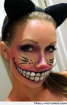 DIY Makeup instructions for Horror or Glamour 90s Duos, Cheshire Cat Makeup, Extreme Make-up, Cheshire Cat Costume, Halloween Make-up Looks, Halloweenský Makeup, Creepy Makeup, Full Disclosure