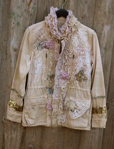 Fleursboheme Artsy Boho Jacket vintage Collage Hand Dyed Romantic Altered Couture, Whimsy Reworked Jacket, Gypsy Romantic, Embroidered - Etsy Rich Collage, Clothing Redo, Summer Nostalgia, Remake Clothes, Sell Ideas, Reworked Clothing, Romantic Fashion, Shabby Chic Clothes, Vintage Hankies