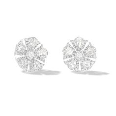 64facets rose cut diamond stud earrings in the shape of tulip flowers and set in 18k gold Diamond White Earrings With Single Cut Diamonds For Evening, Formal Flower-shaped Diamond Earrings With Single Cut Diamonds, Luxury Flower Shaped Cluster Earrings For Formal Occasions, Luxury Flower Shaped Cluster Earrings For Formal Events, Luxury Flower-shaped Cluster Earrings For Formal Occasions, White Fine Jewelry Cluster Earrings For Evening, Formal Flower Shaped Earrings With Single Cut Diamonds, Formal Flower-shaped Single Cut Diamond Earrings, Formal Single Cut Diamond Flower Shaped Earrings