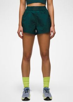 A Pull-on Crinkled Ripstop Short Made To Go For Miles On The Trail. Green Nylon Shorts For Outdoor Activities, Sporty Stretch Hiking Shorts, Sporty Cargo Shorts For Hiking, Stretch Nylon Shorts For Hiking, Green Nylon Shorts For Outdoor, Nylon Shorts For Outdoor Activities In Spring, Nylon Shorts For Spring Outdoor Activities, Cut Out Top, Lightweight Shorts