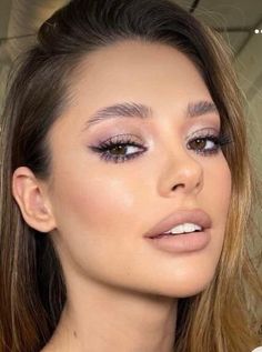 Make Up Sposa, Prom Makeup For Brown Eyes, Gorgeous Bridal Makeup, Purple Makeup Looks, Simple Wedding Makeup, Daytime Makeup, Engagement Makeup, Wedding Makeup Tips