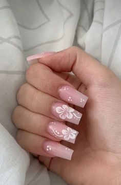 Simple Floral Acrylic Nails, Summer Gel Nails Coffin, Spring Acrylic Nails Pink, Cute Nails Acrylic Summer 2024, First Time Nail Ideas, Pink Nails White Flowers, Summer Nails 2024 Square, Summer 2024 Nails Ideas, Nails Inspo Summer 2024