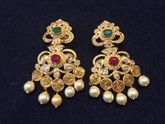 Jhansi Rani, Simple Diamond Jewelry, Antique Necklaces Design, Antique Gold Jewelry Indian, Gold Necklace Indian Bridal Jewelry, Antique Bridal Jewelry, Gold Bridal Earrings