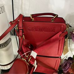 Nwt Steve Madden Bevelyn Crossbody (Color: Red) Approximately 9”X 8”X 4” Known As The Tiktok Bag Hard To Find Pale Pink Color (Says Pink On The Tag) Comes With Coin Pouch And Two Straps Snap Closure Compartment Has Two Slip Pockets Zipper Compartment Has A Zippered Pocket Steve Madden Backpack, Red Satchel, Steve Madden Purse, Quilted Backpack, Steve Madden Bags, Hobo Style, Small Tote, Reusable Shopping Bags, Pretty Bags