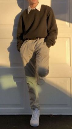 Old Money Brown, Light Academia Outfit Men, Preppy Boy Outfits, Academia Aesthetic Outfit Men, Men Outfits Aesthetic, Boys Aesthetic Outfits, Men Aesthetic Outfits, College Outfits Men, Academia Aesthetic Outfit