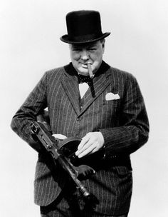 1940: Churchill with a tommy gun in a photo intended to intimidate the Nazis, having them believe these weapons were widely available to the allies (tho they weren't) and that even the Prime Minister was prepared to fight them. Famous Cigars, Famous Photos, Rudyard Kipling, Fidel Castro, Good Cigars, Tommy Boy, Cigars And Whiskey, Kendo, Ernest Hemingway