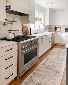 the kitchen is clean and ready to be used as an appliance for cooking