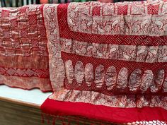 Handloom gharchola bandhani saree @heritageofvanza