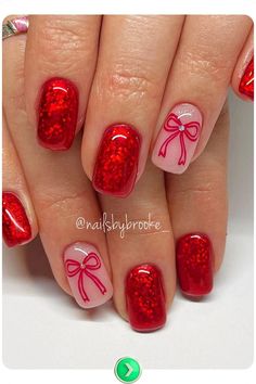 Red short Christmas nails with Christmas bows, cheerful and festive. A playful yet elegant choice for adding holiday spirit to your seasonal style effortlessly. Christmas Bow Nails Design, Bow Nails Christmas, Holiday Bow Nails, Christmas Nails With Bow, Christmas Nails Bow, Red Nails With Bow, Red Bow Nails, Christmas Bow Nails, Short Christmas Nail Ideas