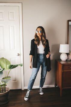 Five Elevated Outfits With High Top Converse - Stitch & Salt High Top Sneaker Outfit, Converse Shoes Outfit, Outfit Converse