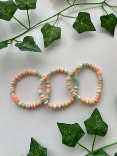 summer bracelents are my favourite beacuse they are so beautiful but easy Ethereal Art, Clay Beads, Wedding Basket, Beading Patterns, Jewelry Bracelets, Bracelet, Beaded Bracelets, Accessory Gift, Display Homes