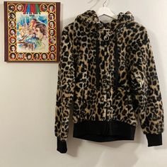 Brand New Leopard Print Hooded Teddy Sweatshirt Women’s Size Medium Super Warm, It Has Side Pockets Smoke/Pet/Covid Free Home Qs: Feel Free To Ask Mcbling Outfits, Teddy Sweatshirt, Leopard Hoodie, Knot Sweater, Brown Knit Sweater, Green Knit Sweater, Boho Tie Dye, Olive Green Sweater, Slouchy Sweater