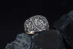 * Viking Ravens ring with Mammen Ornaments * ★ SIZE and WEIGHT ★ This ring can be made almost in any size you need, just check options. Weight - 12-14 grams approximately Made with Cubic Zirconia Semi-precious Stone Lead, nickel, cadmium free & hypoallergenic Color the same as pictures This ring (and all our other jewelry) we make to order only, so it means that you will receive the item, which will be made specially for you! This ring made of 925 silver with dark grey (or light black) patin Custom Handmade Silver Rings, Custom Handmade Rings As Gifts, Custom Handmade Engraved Round Ring, Raven Ring, Hugin And Munin, Norse Jewelry, Viking Ring, Celtic Rings, Personalized Rings