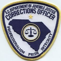 the state of south carolina is depicted in this police patch, which has gold trim