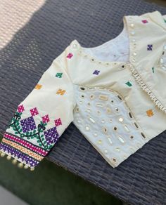 Rabari Work Chaniya Choli, Kach Bavaliya Work Blouse, Gamthi Work Blouses, Rabari Work Blouse, Mirror Work Blouse Design Embroidery, Sadu Bharat Blouse, Khatli Work Blouse Design New, Kutchi Work Blouse, Kutch Work Designs Blouses