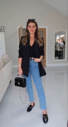 + 15 Sugestões Incríveis de Looks para o Trabalho • Pajamas Fashion, Pajamas Winter, Stile Casual Chic, Homewear Fashion, Outfit Chic, Women Pajamas, Business Casual Outfits For Work, Elegante Casual