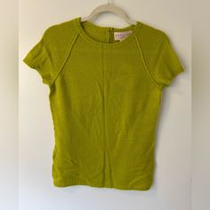 Brand New With Tags Philosophy Cashmere T-Shirt With Zipper In The Back. Chartreuse Color, Size M Green Fitted Crew Neck T-shirt, Green Fitted T-shirt For Spring, Vintage Green Crew Neck Top, Green Vintage Crew Neck Top, Philosophy Cashmere, Gray Cashmere Sweater, Chartreuse Color, Large Sweaters, Womens Cashmere