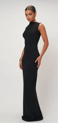 Minimalist Gown Classy, Elegant Black Long Dress, Black Cocktail Dress Long, Simple Elegant Long Dress, Long Sleeve Holiday Party Dress, Classy Formal Dresses Long, Modern Party Dress, Sleek Formal Dress, Formal Evening Dresses Simple