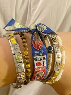 Italian Charm Bracelet Stack, Bracelets Stack Aesthetic, Making Charm Bracelets, Bracelet Making Aesthetic, Bracelet Stack Aesthetic, Bracelet Stack Summer, Schmuck Aesthetic, Charm Bracelet Aesthetic, Pretty Stacks