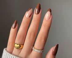 Brown Acrylic Nails, Kutek Disney, Nail Swag, White Nail, Brown Nails, Chic Nails, Short Acrylic Nails, Nail Arts, Matte Nails