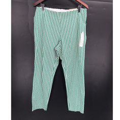 Size: 12r Color: White/Green Specifics: Nwt A New Day Stretch Cotton High-Rise Skinny Ankle Pants Hidden Side Zip With Hook & Eye Closure Elastic Waist Faux Back Pockets Condition: New With Tags Measurements Are Approximate, In Inches, And Taken With Item Lying Flat. Waist: 16.5 Rise: 10.5 Inseam: 27 See Photos For Details Qf11 Green Cropped Leg Pants For Spring, Green Capris For Workwear In Spring, Green Capris For Spring Workwear, Spring Green Cropped Pants, Pants White, Ankle Pants, Hook Eye, A New Day, Crescent Moon