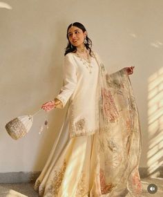 Nikkah Guest Outfit, Designer Suits For Wedding, Formal Fits, Desi Attire, Desi Fits, Digital Dress, Indian Suit, Trousseau Packing, Lace Suit