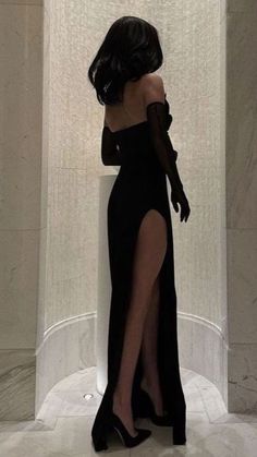 Long Black Prom Dress, Black Dress Aesthetic, Jung So Min, Dark Feminine Aesthetic, Black Prom Dress, Black Prom, Dress Aesthetic