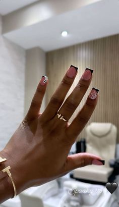 Natural Nails Manicure Ideas French Tips, Nail Shop Nail Designs, Short Set Nail Ideas, Short Layover Nails, Shorties Overlay Nails, Cute Halloween Sets Nails, Cute Short Acrylic Nails Fall Colors, Short Birthday Nails With Charms, Short Nail Design Black Women