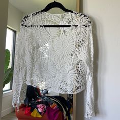 Knitted Flower Pattern In This Long Sleeve Shirt Nwt Knitted Flower Pattern, White Wrap Blouse, Womens Boho Tops, Creme White, Red Floral Top, Boho Tie Dye, Black Floral Top, Knitted Flowers, Silky Blouse