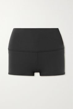 lululemon's 'Align™' shorts are cut with a high-rise waistband that won't slip down when you change poses during yoga. Made from the brand's signature stretchy Nulu™ fabric, they're soft and breathable. Slip your card or keys into the hidden pocket. Black Lululemon Shorts, Lululemon Biker Shorts, Lulu Lemon Shorts, Light Grey Leggings, Lulu Shorts, Lululemon Outfits, Gym Clothes Women, Luxury Women Fashion, Lululemon Shorts