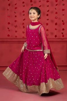 Magenta Skirt, Tinder Profile, Shadi Dresses, Kids Ethnic Wear, Kids Dress Collection, Wedding Dresses For Kids, Kids Frocks Design