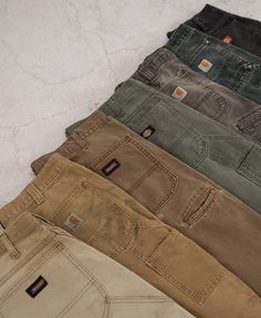 Retro Vintage Outfits Men, Vintage Pants Men, Surfer Boy Outfits, Carhartt Pants Outfit, Carhartt Outfit, Coastal Cowboy, Husband Clothes, Carhartt Cargo Pants, Vintage Outfits Men