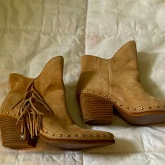 Sam Edelman Suede Boots W/ Fringe-Too Cute Not To Own-Excellent Condition-W5 1/2 Western Suede Booties For Fall, Western Suede Ankle-high Booties, Western Suede High Heel Boots, Western Suede Ankle Booties, Western High Heel Suede Boots, Western Ankle-high Suede Booties, Western Style Suede Heeled Boots With Round Toe, Suede Lace-up Boots With Stacked Heel, Casual Suede Heeled Boots With Snip Toe