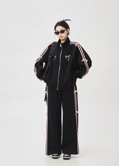 Bow Tracksuit Set – Free From Label Track Suits Women Style, Track Silhouette, Tracksuit Outfit Women, Butterfly Jacket, Track Suits Women, Autumn Street, Suits Korean, Track Suits, Sweatsuit Set