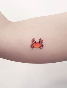 The Best Small & Colorful Tattoos - TheTatt Mini Tattoos Colorful, Mini Colour Tattoo, Small Tattoos Colorful, Small Coloured Tattoos, Mini Animal Tattoos, Minimal Color Tattoo, Small Colour Tattoo, Small Colorful Tattoos For Women, Small Crab Tattoo