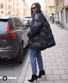 Caroline Blomst, Puff Jacket, Winter Chic, Stylish Jackets, Black Puffer, Sporty Chic, Puffer Coat, Style Me, Winter Fashion