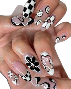 Unique Spring Nails, Guy Nails, Black And White Nail, Nail Design Glitter, Black And White Nail Art, White Nail Art