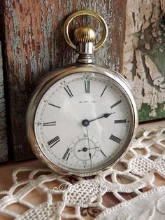 awesome Waltham Watch, Watch Tattoos, Cool Clocks, Pocket Watch Antique, Vintage Pocket Watch, Clock Art, Pendant Watches, Antique Watches, Antique Clocks