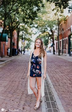 a woman walking down the street with text overlay that reads how to reach the easy energy lightweight summer vest