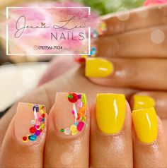 Cute Yellow Nail Ideas Short, Yellow Short Nails Design, Yellow Short Nails, Dip Powder Nails Ideas Spring, Summer Gel Nails, Nails Art Designs, Cute Toe Nails, Dope Nail Designs